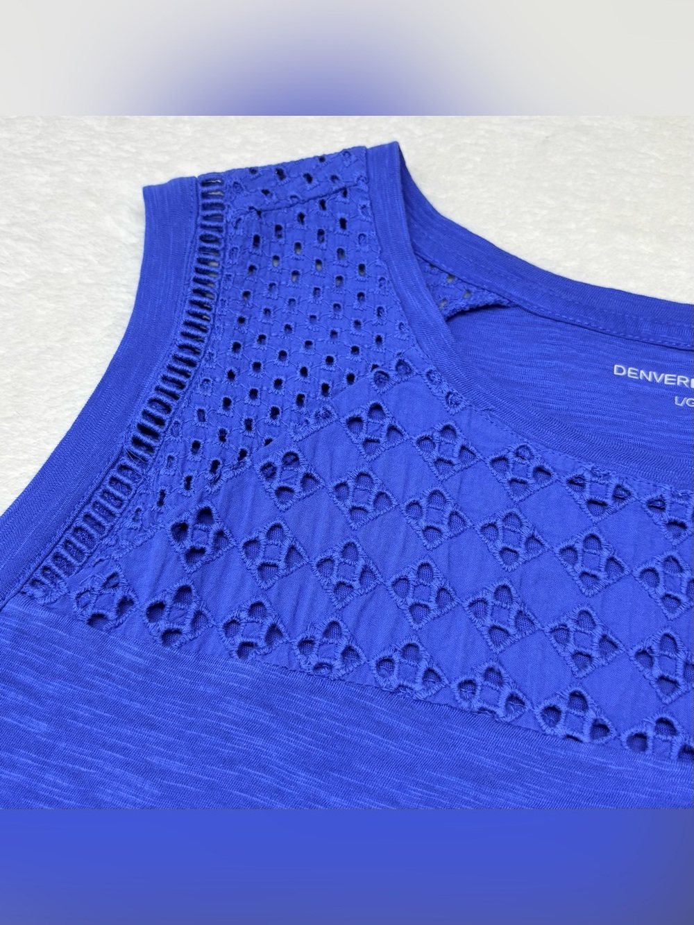 Denver Hayes Bright Blue Eyelet Lace Slub Knit Sleeveless Top Size Large NWT - Picture 4 of 10